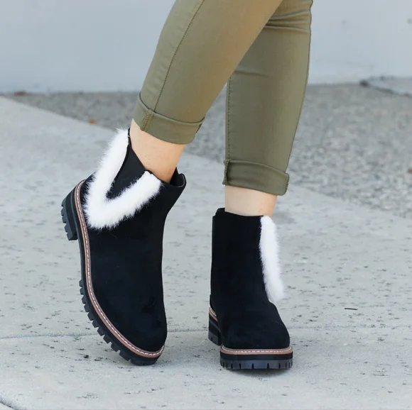 Warmer Days Faux Fur Trim Chelsea Booties in Black - Picture 2 of 5